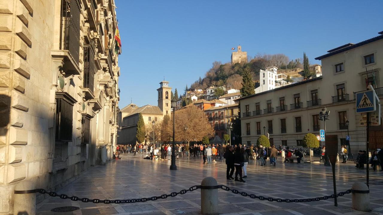 Ninos Luchando Granada Buitenkant foto